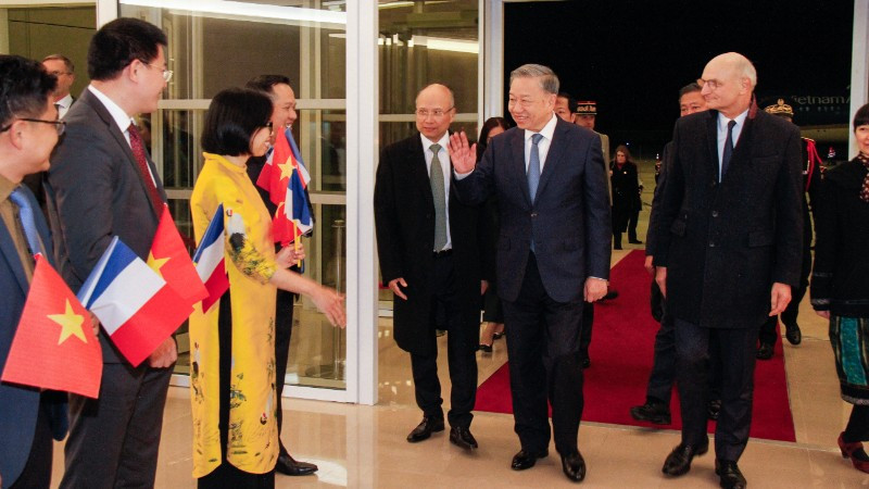 Cộng đồng người Việt tại Pháp và Bồ Đào Nha tự hào, vững tin theo con đường lãnh đạo của Đảng quang vinh